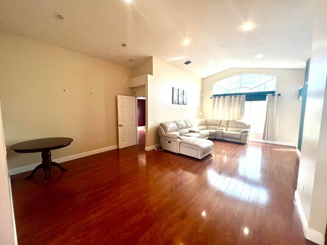 Foto del edificio - 10614 Crystal Cove Ln