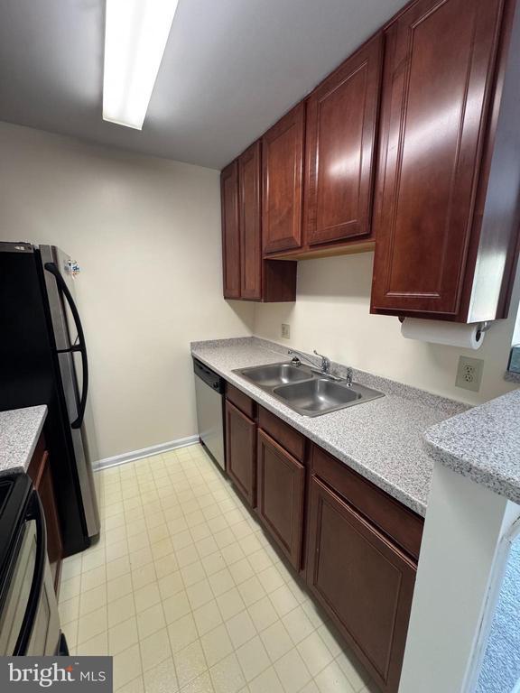 Building Photo - 61 Fern Oak Cir