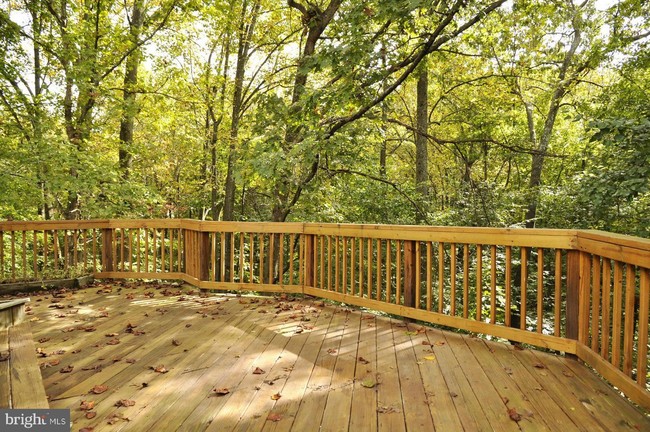 Building Photo - 6838 Camus Pl