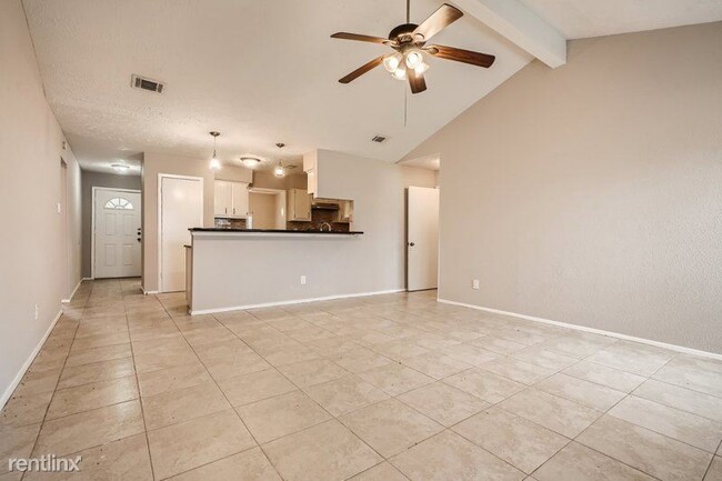 Foto del edificio - 3 br, 2 bath House - 215 Redbud Ct UNIT