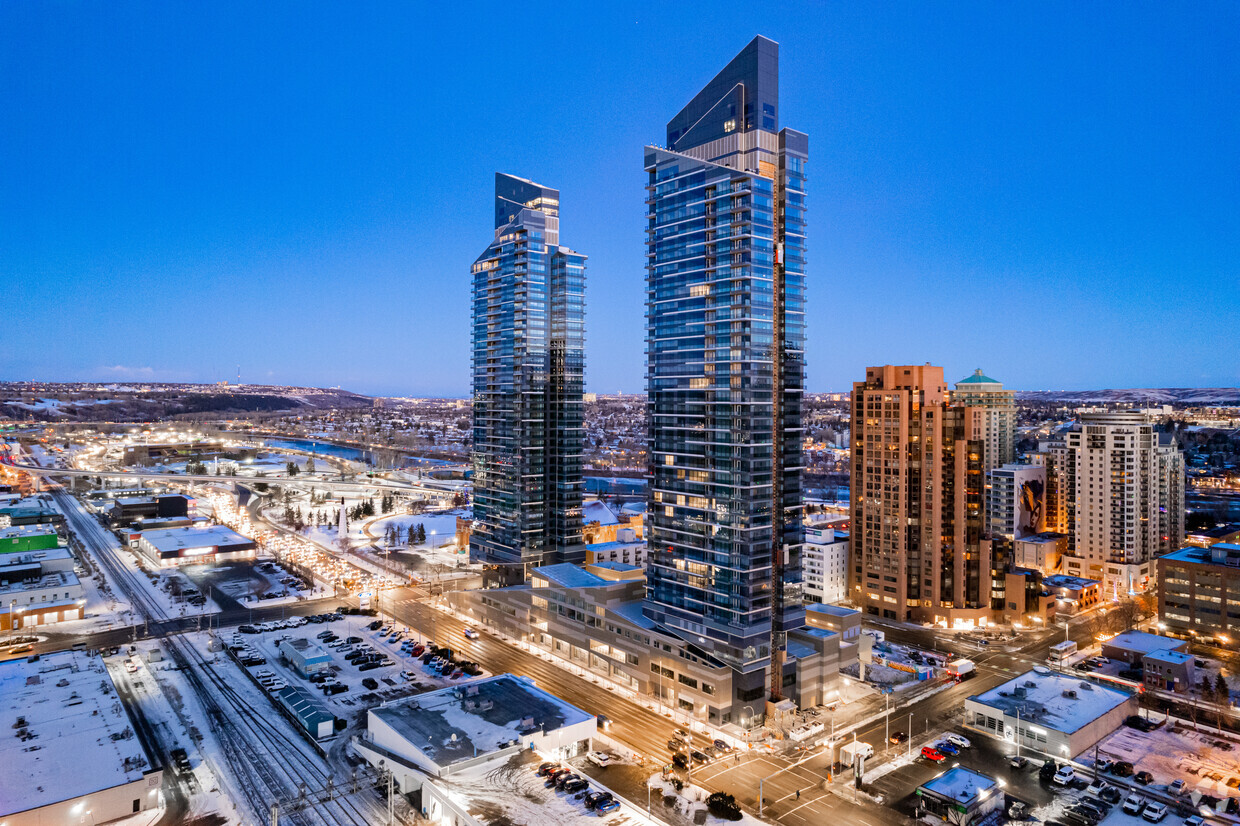 Primary Photo - West Village Towers