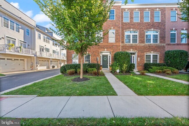 Building Photo - 3100 Magellan Ct