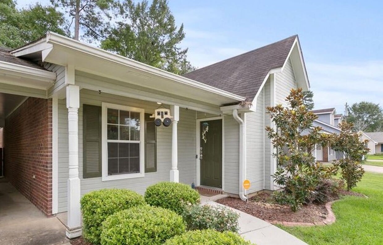 Primary Photo - 1204 Barnett Bend Cir