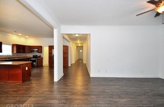 Foto del edificio - 1035 Moreland Ave.