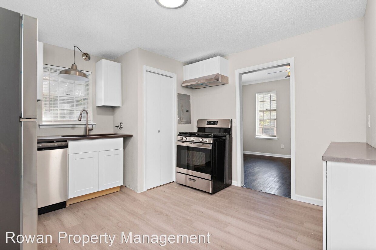 Foto principal - 2 br, 1 bath House - 3909 Springfield Ave