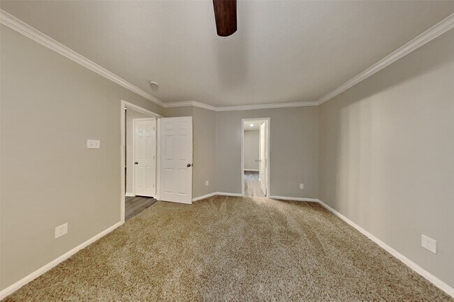 Foto del edificio - 3906 Falvel Shadow Creek Dr