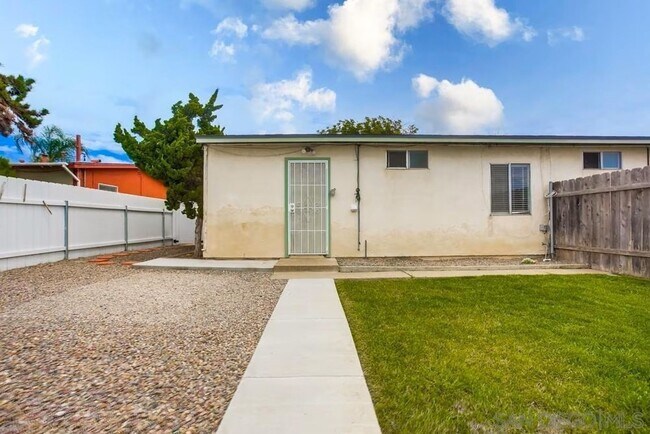 Building Photo - 3311-3313 Clairemont Mesa Blvd