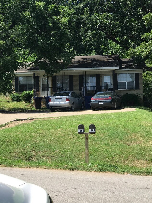 Primary Photo - 2BR-1BA duplex