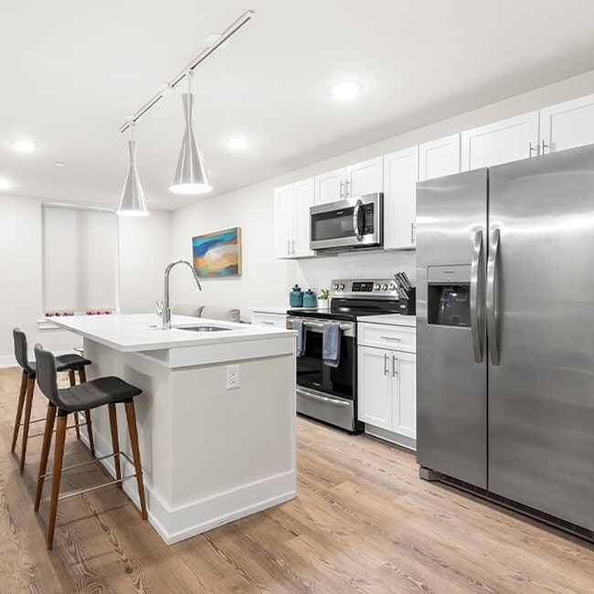 Interior Photo - 214 Vine