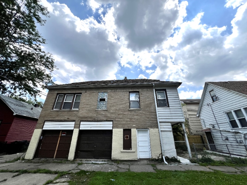 Primary Photo - 8601 S Kingston Ave