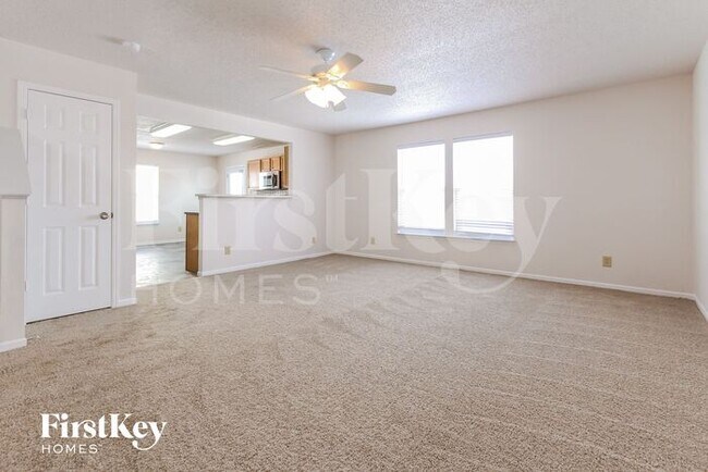 Building Photo - 1348 Clove Court