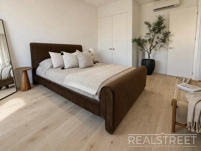 Building Photo - Fenimore Street