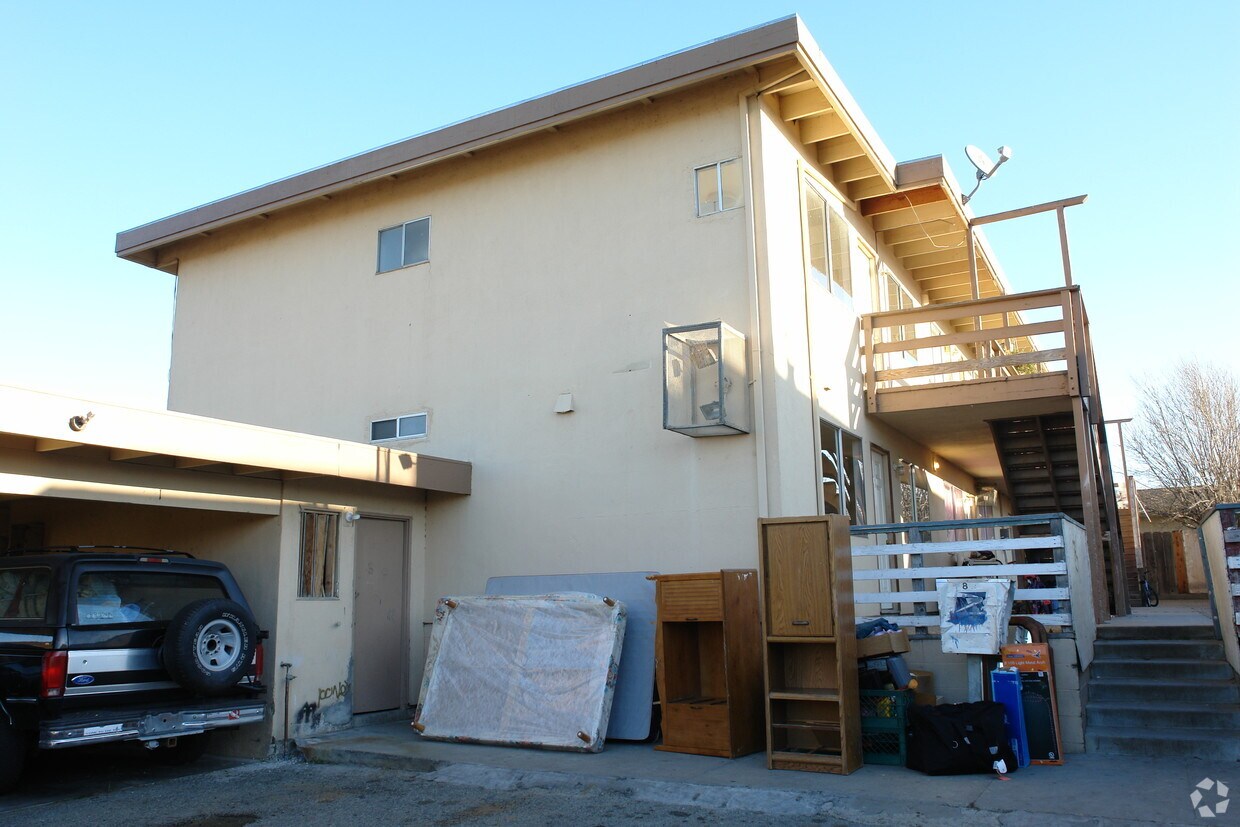 Foto del edificio - 823 Garner Ave