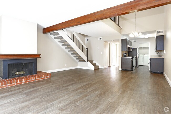 Interior Photo - Rosemont Terrace