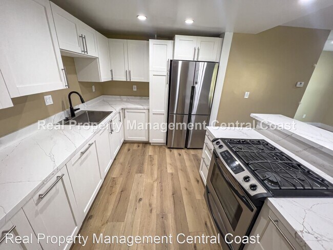 Building Photo - 2 br, 2 bath House - 881 Peach Street, Unit A