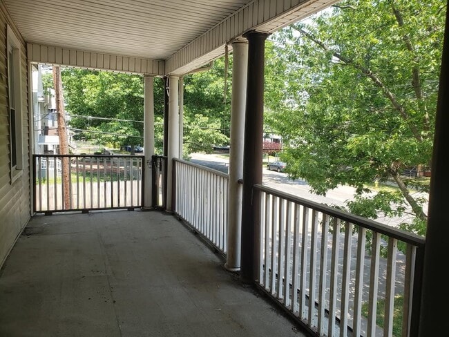 Building Photo - 234 Howard Ave