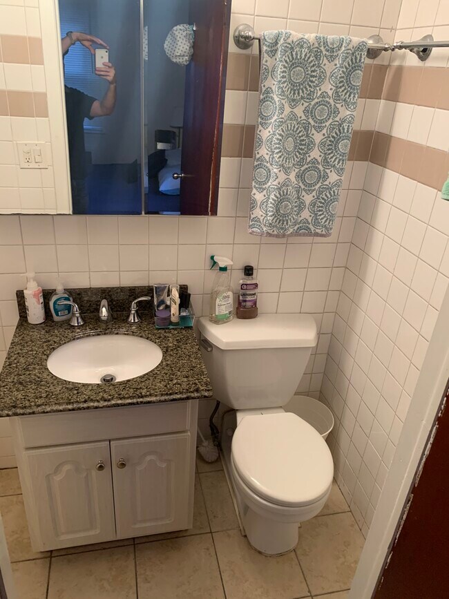 Photo - 178 Vernon Ave Townhome