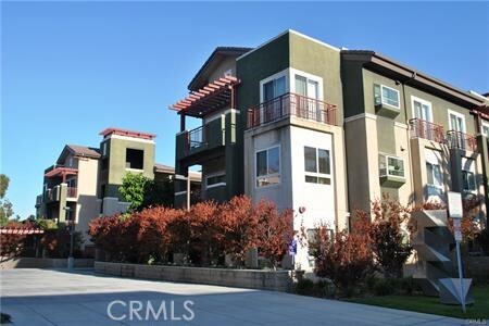Foto principal - 228 S Olive Ave