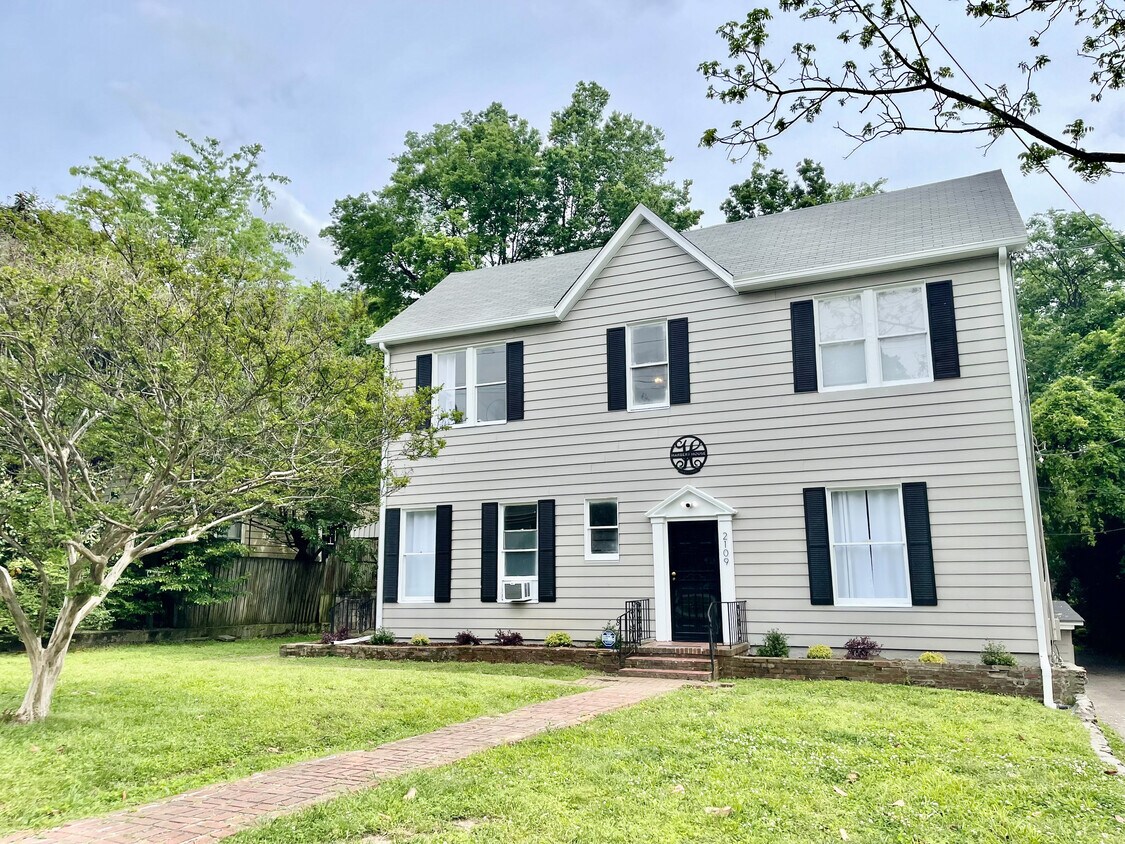 Front of building - 2109 Harbert Ave