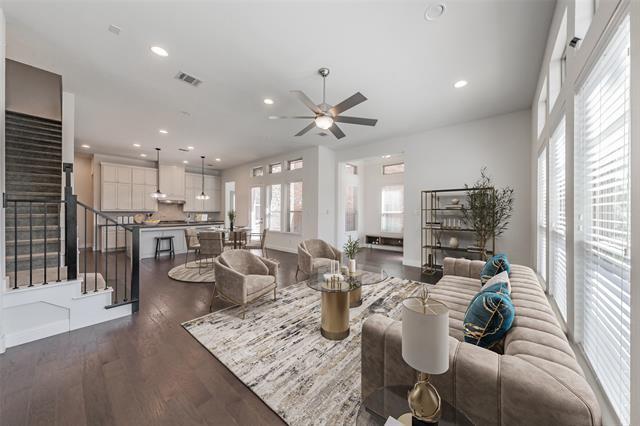 Foto del edificio - 8075 Sunflower Ln