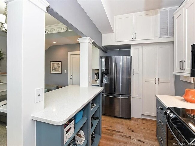 Photo - 2501 Roswell Ave Townhome