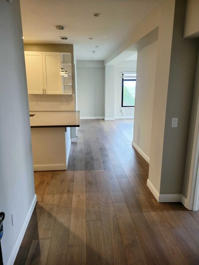 Building Photo - 2 bedroom in San Francisco CA 94109