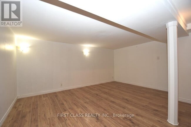 Building Photo - 49 Longford Dr