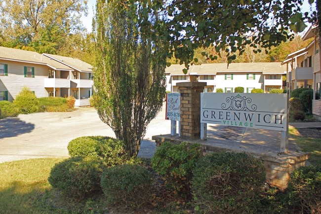 Foto del edificio - 2575 Case St