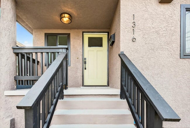 Building Photo - 1316 Parker St