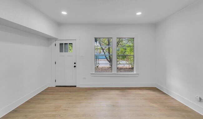 Foto del edificio - Newly remodeled 4BD 2BA home in Waco