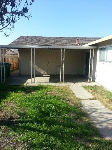 Foto del edificio - 1720 Crestwood Circle Stockton CA 95210