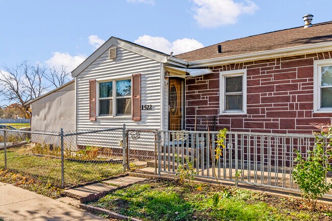 Foto del edificio - 1522 W 9th St