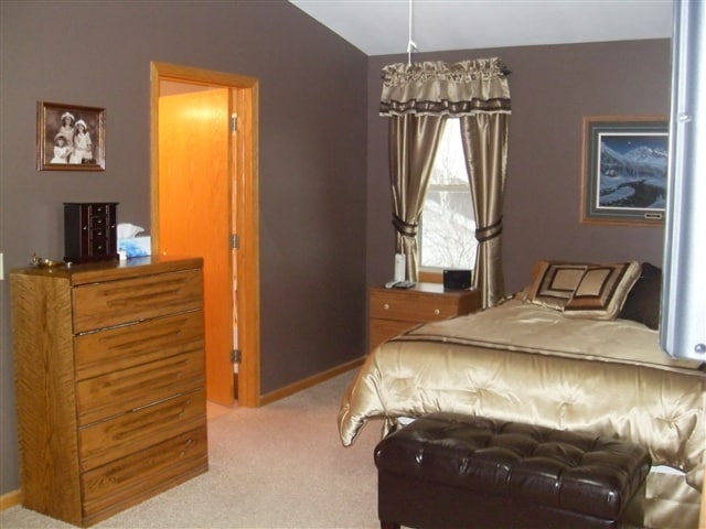 Building Photo - 728 Edgemore Dr