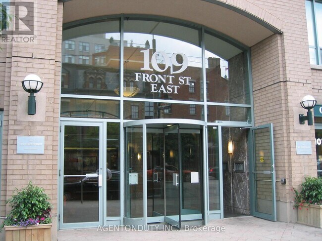 Building Photo - 109 Front St E