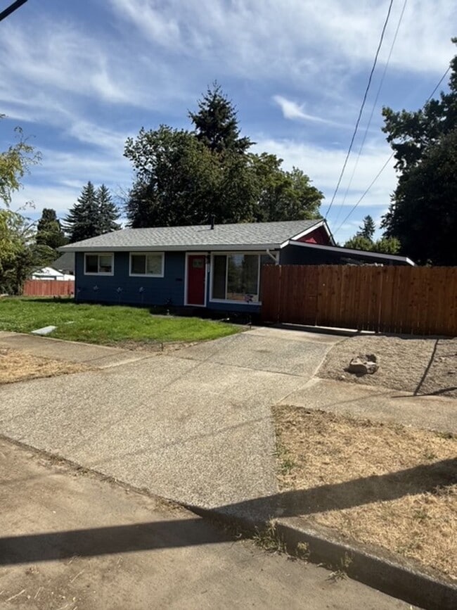 Building Photo - 7806 N Newman Ave