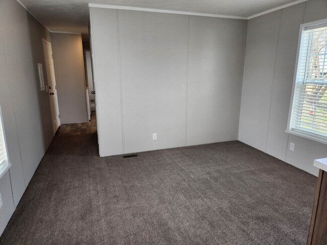 Foto del edificio - 2403 Birch St