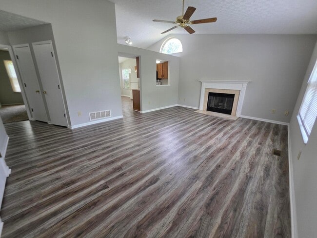 Building Photo - 7253 Fablegate Ct