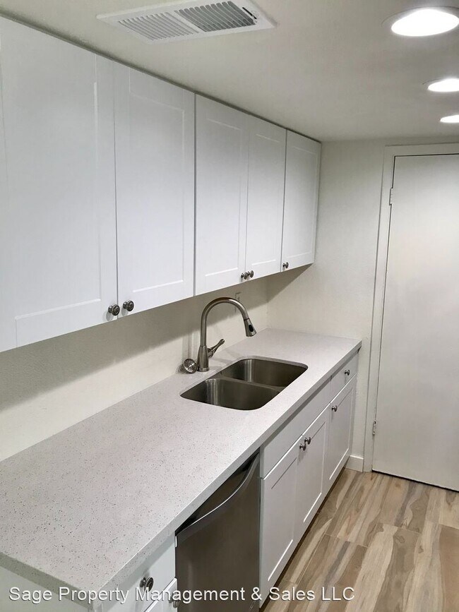 Foto del edificio - 2 br, 1.5 bath House - 4255 N. 81st St.