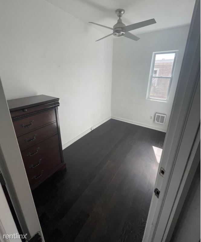 Building Photo - 1 br, 1 bath House - 2906 N Judson St 3 Un...