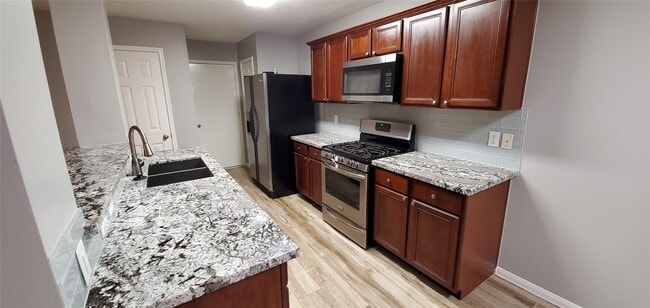 Foto del edificio - 5106 Prosperity Cir