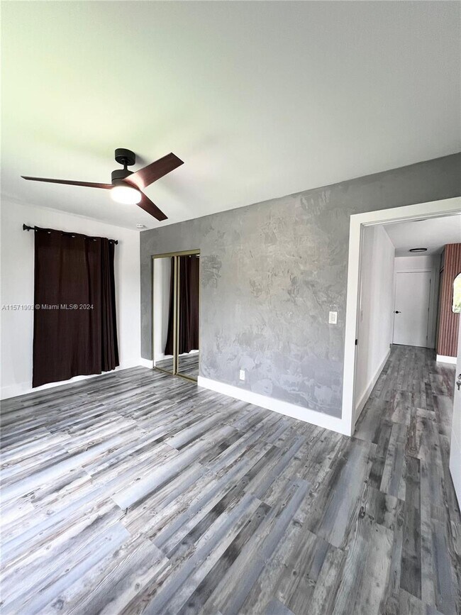 Photo - 2425 SW 26th Ln House