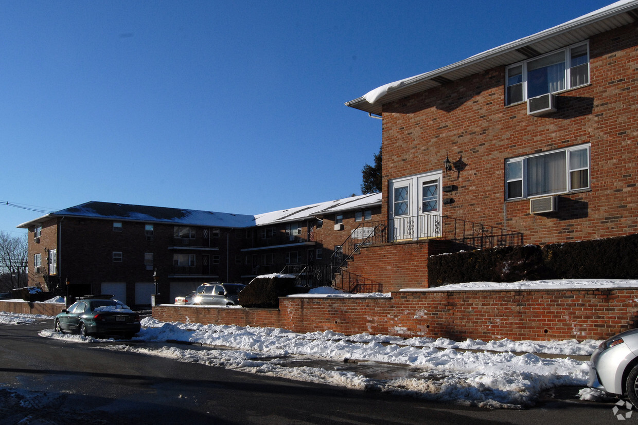 Building Photo - Catherine Arms