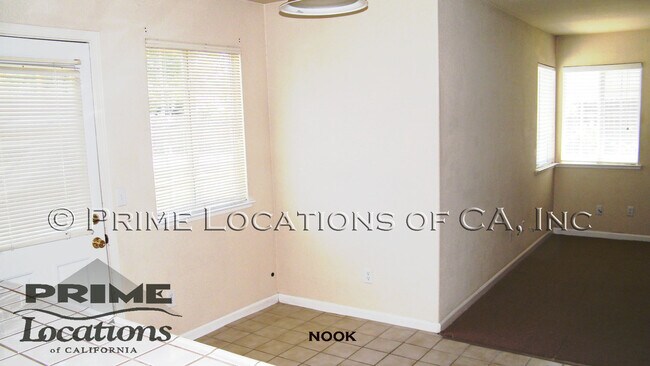Foto del edificio - Best Value Citrus Heights Cottage Home