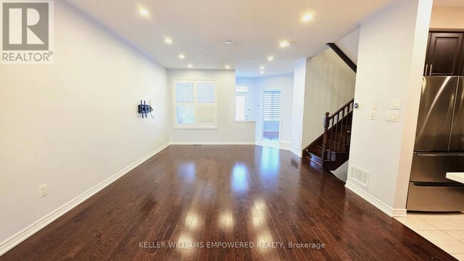 Photo du bâtiment - 15 Dimma St