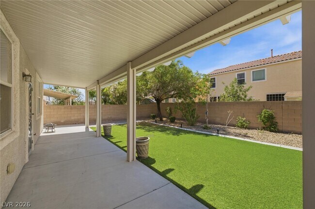 Foto del edificio - 321 W Arrowbird Ave