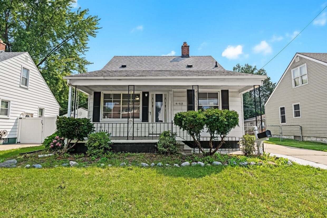 4163 Helen Ave, Lincoln Park, MI 48146 House Rental in Lincoln Park