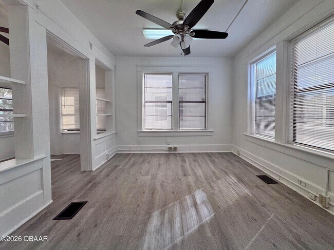 Foto del edificio - 436 N Grandview Ave