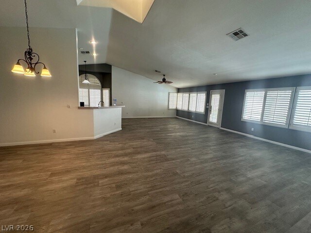 Foto del edificio - 9886 Masked Duck Ave