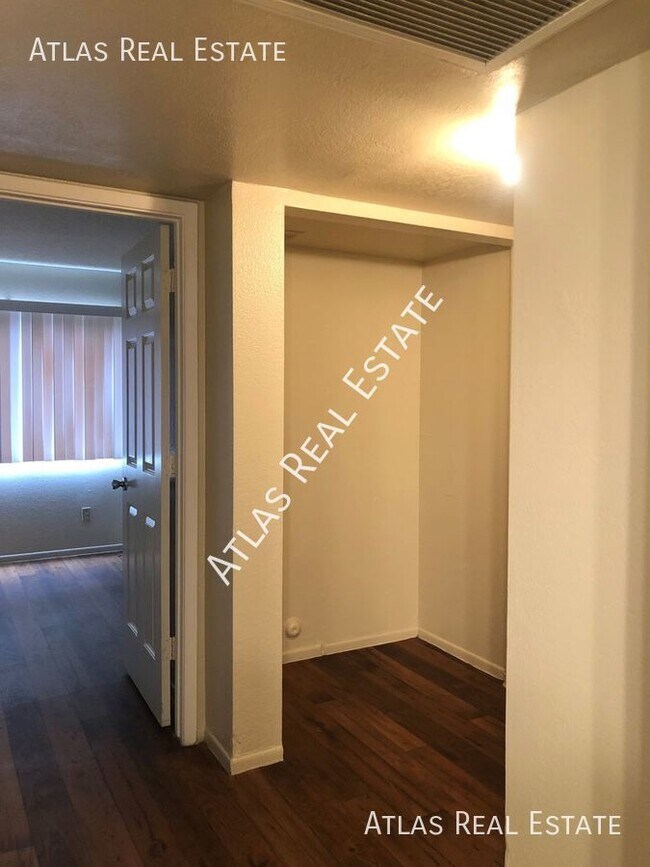 Foto del edificio - 2843 E Monte Cristo Ave