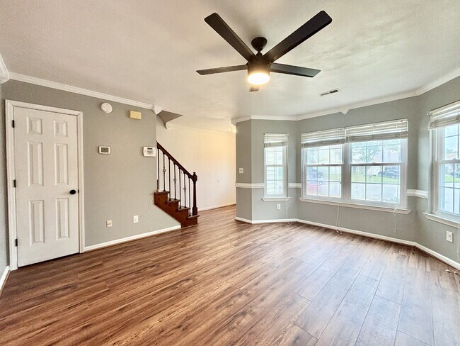 Foto del edificio - Gorgeous 3 Bedroom Home In Virginia Beach